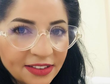 Online gözlük Voogueme.com’dan alınır